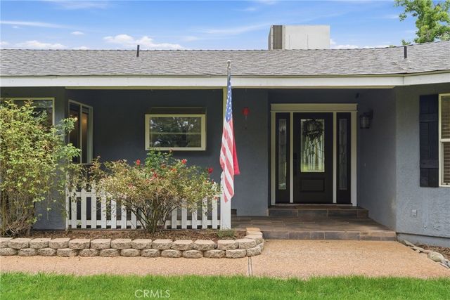 8567 Winona Way, Redding