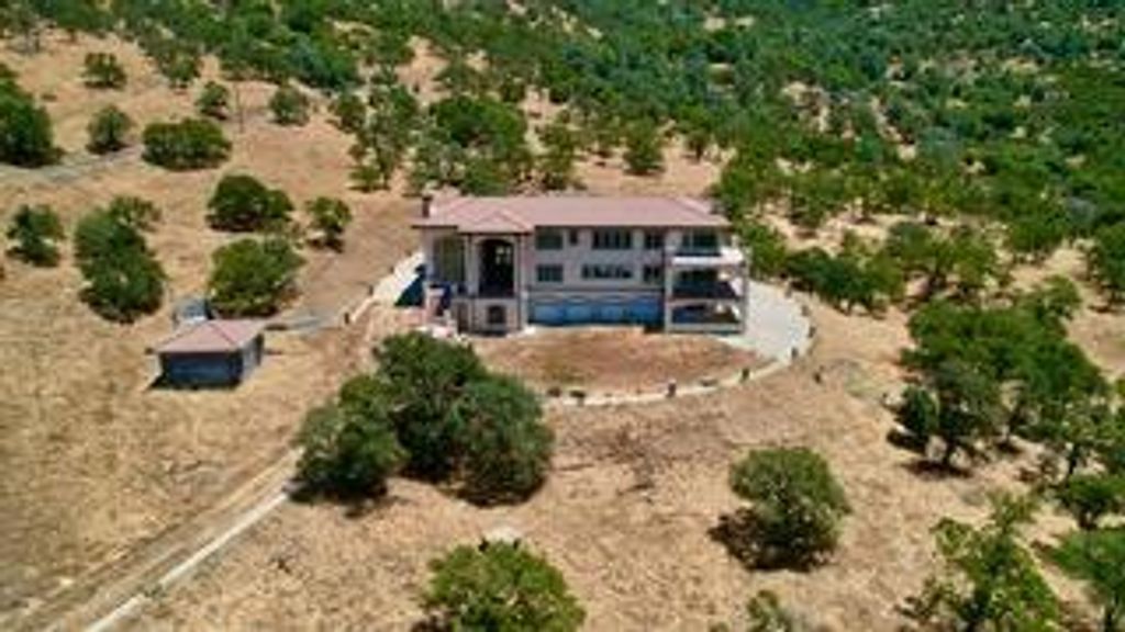 15169 Moccasin Ranch Road, Coulterville