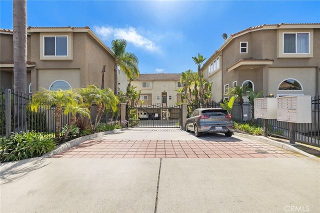 1940 Maple Avenue # 111, Costa Mesa