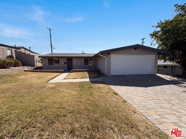 19016 Felbridge Street, Canyon Country
