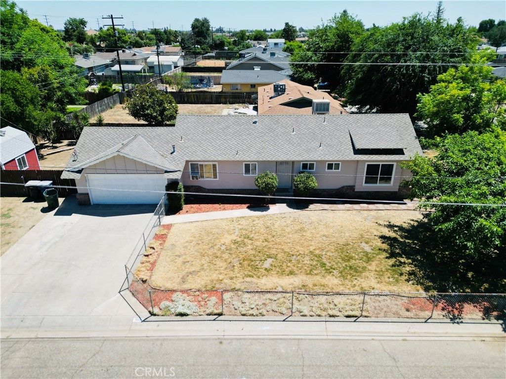 2081 E Stockham, Tulare