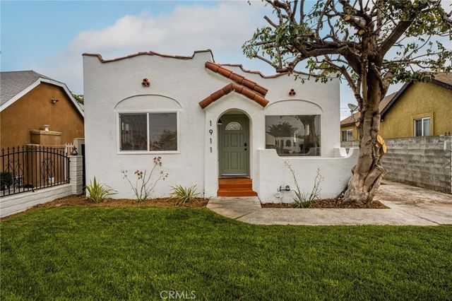1911 W 65th, Los Angeles