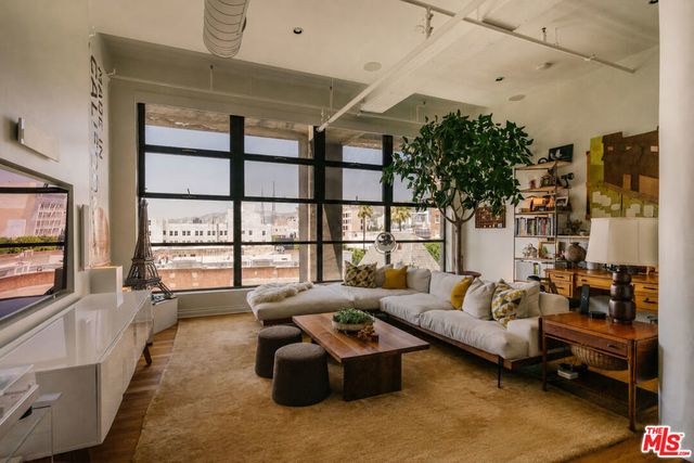 1645 Vine Street # 511, Los Angeles