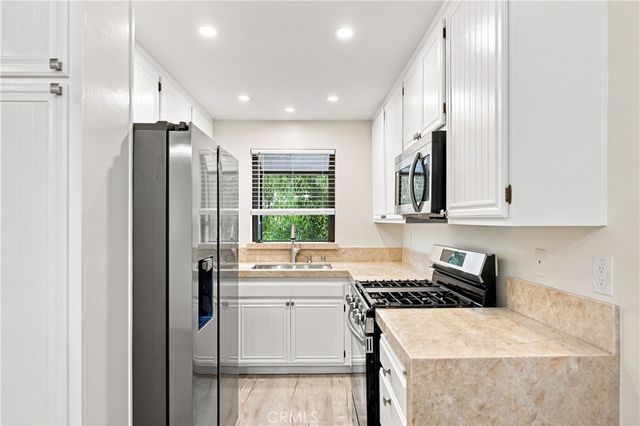 18183 Sundowner Way # 851, Canyon Country