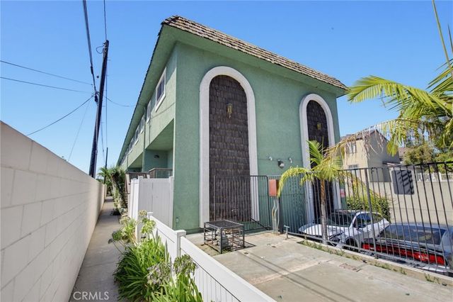 9214 Palm Street, Bellflower