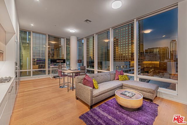 877 Francisco Street # 806, Los Angeles