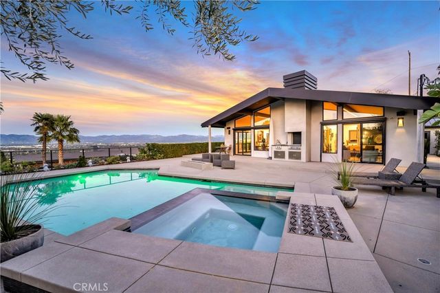 4326 Coronet Drive, Encino