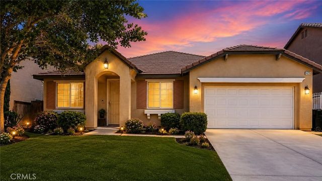 16026 Greyrock, Victorville