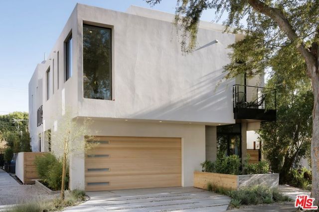 8906 Hubbard Street, Culver City