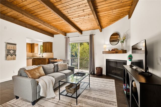 4230 Whitsett Avenue # 6, Studio City