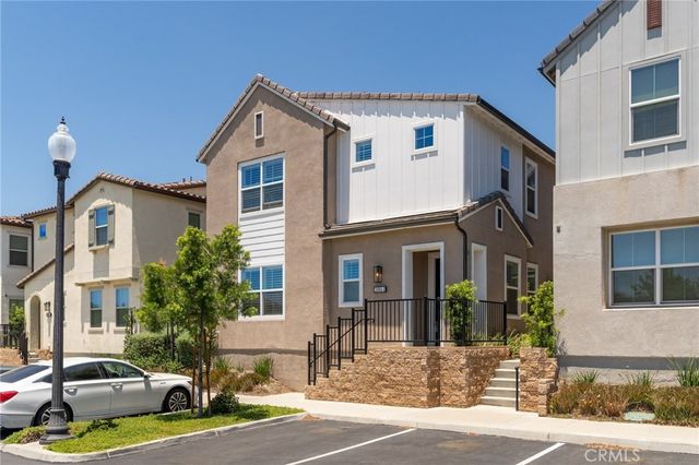 15982 Parkhouse # 2, Fontana