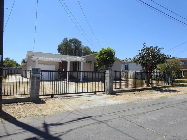 3660 King Street, La Mesa