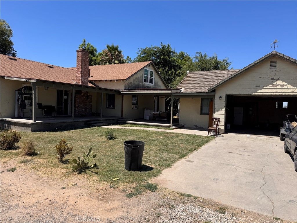 8576 Olive, Winton
