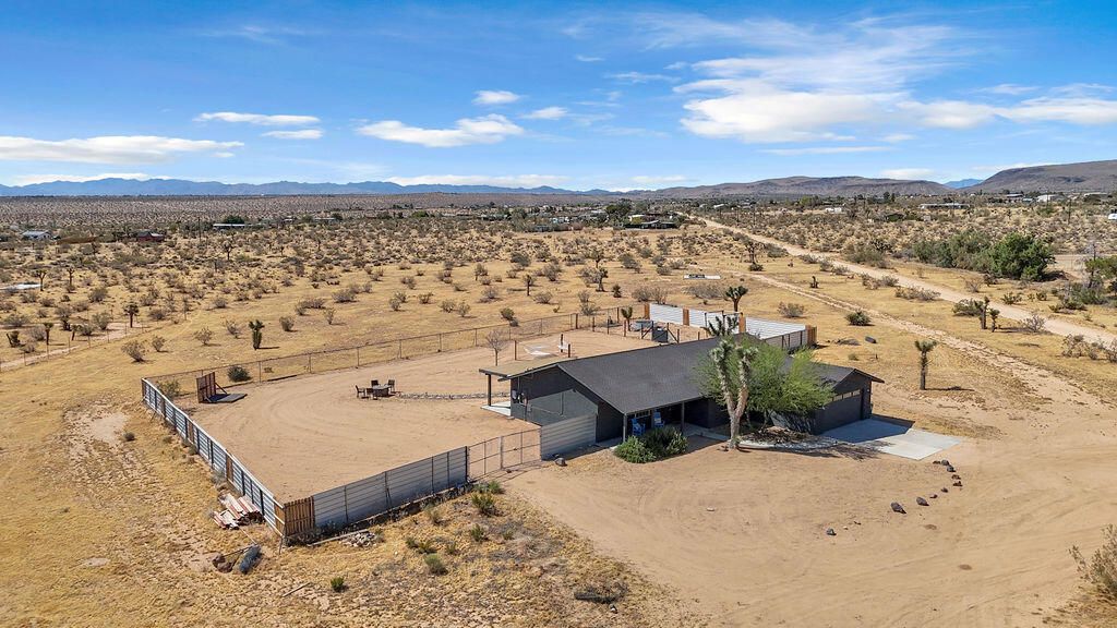 56625 Lowe Avenue, Yucca Valley
