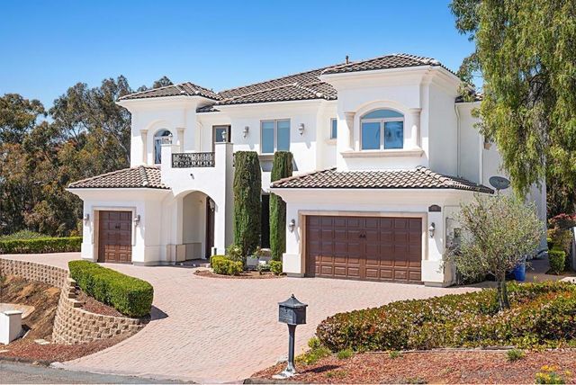 3745 Vista Pointe, Bonita