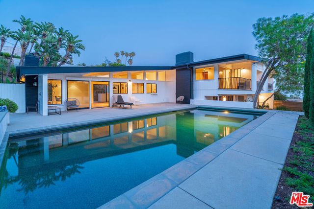 1071 Tellem Drive, Pacific Palisades