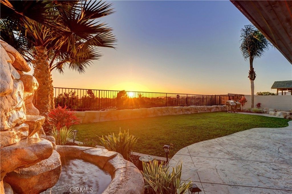 5851 Walnut Creek, Yorba Linda