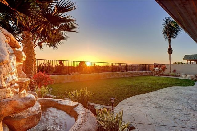 5851 Walnut Creek, Yorba Linda