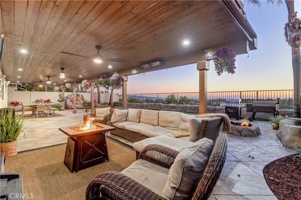 5851 Walnut Creek, Yorba Linda