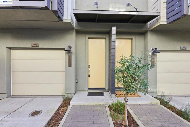 931 Edy Ln, Oakland
