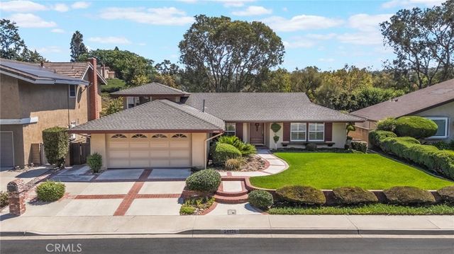 24926 El Cortijo, Mission Viejo