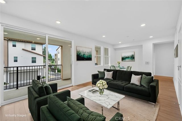 726 Tropicana Place, Covina