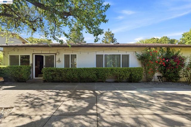 336 Encina Ave, Davis