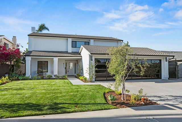 8711 Larkport Drive, Huntington Beach
