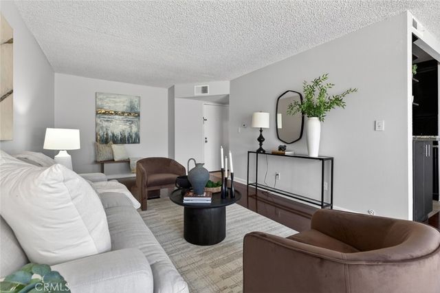 5412 Lindley Avenue # 322, Encino