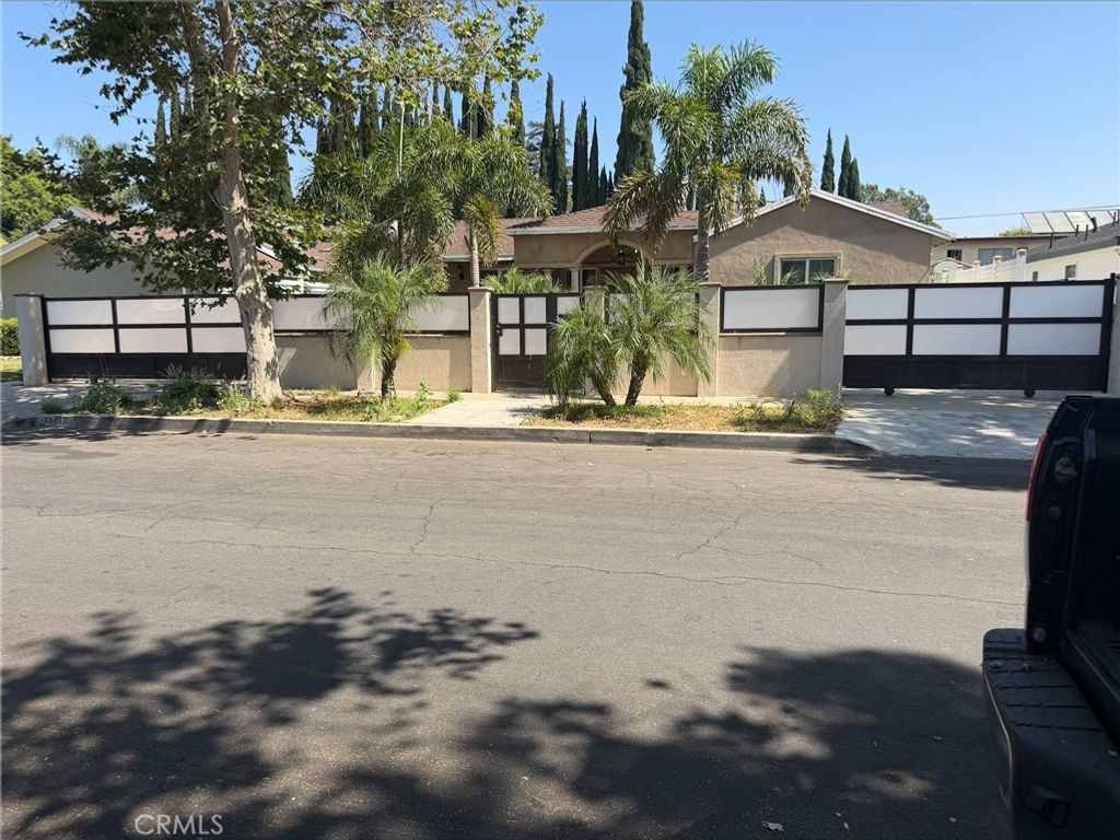 13417 Friar, Valley Glen