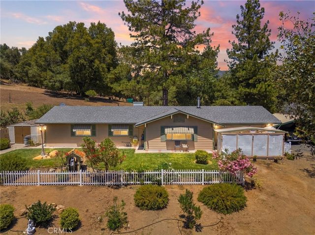 5811 Illilouette Falls, Mariposa