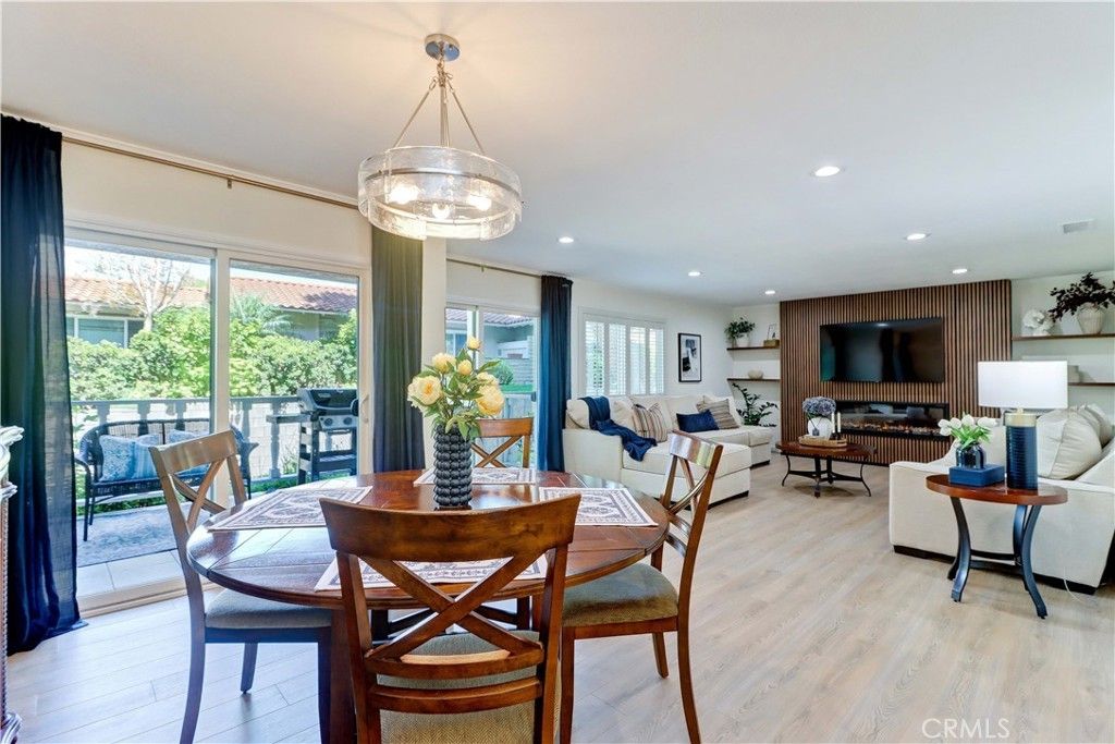 2405 Via Mariposa W # 1h, Laguna Woods
