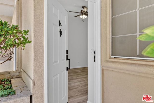 11112 La Maida Street # 14, North Hollywood