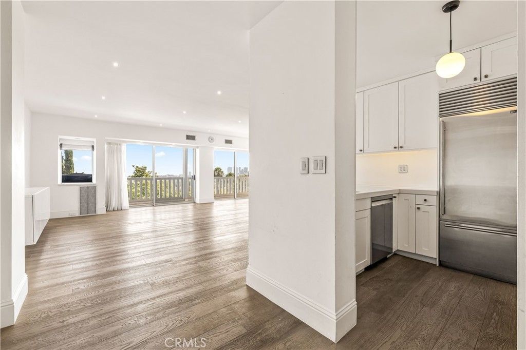 999 N Doheny Dr # 310, West Hollywood