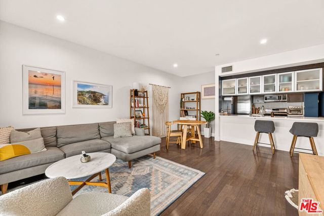 1700 Sawtelle Boulevard # 208, Los Angeles