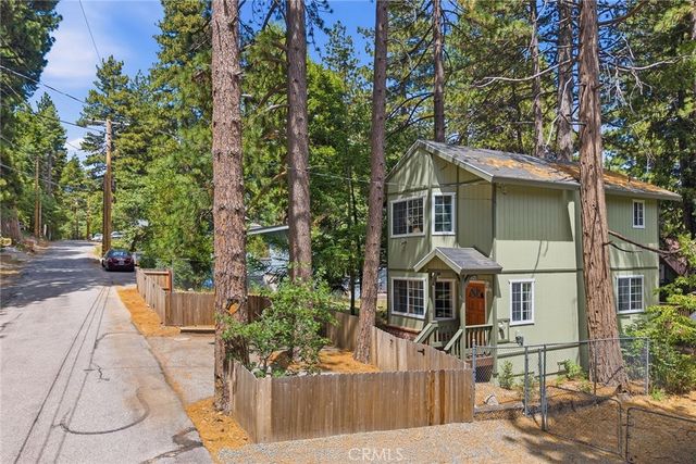 2543 Whispering Pines, Running Springs