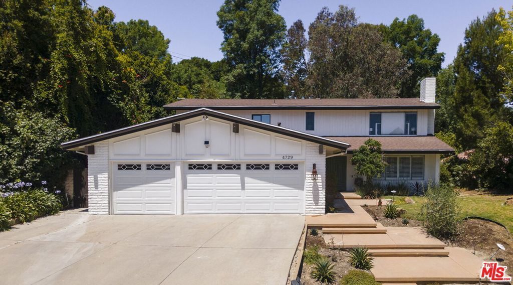 4729 Hermano Drive, Tarzana