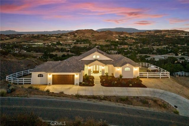 38566 Vista Del Bosque, Murrieta