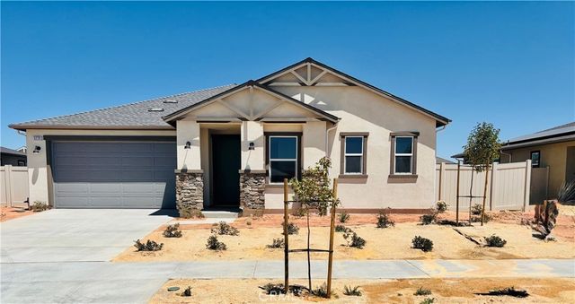 3229 E Avenue J-4, Lancaster