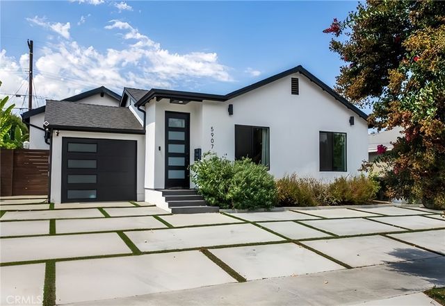 5907 Encino Avenue, Encino