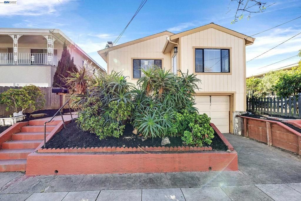 3626 Midvale Ave, Oakland