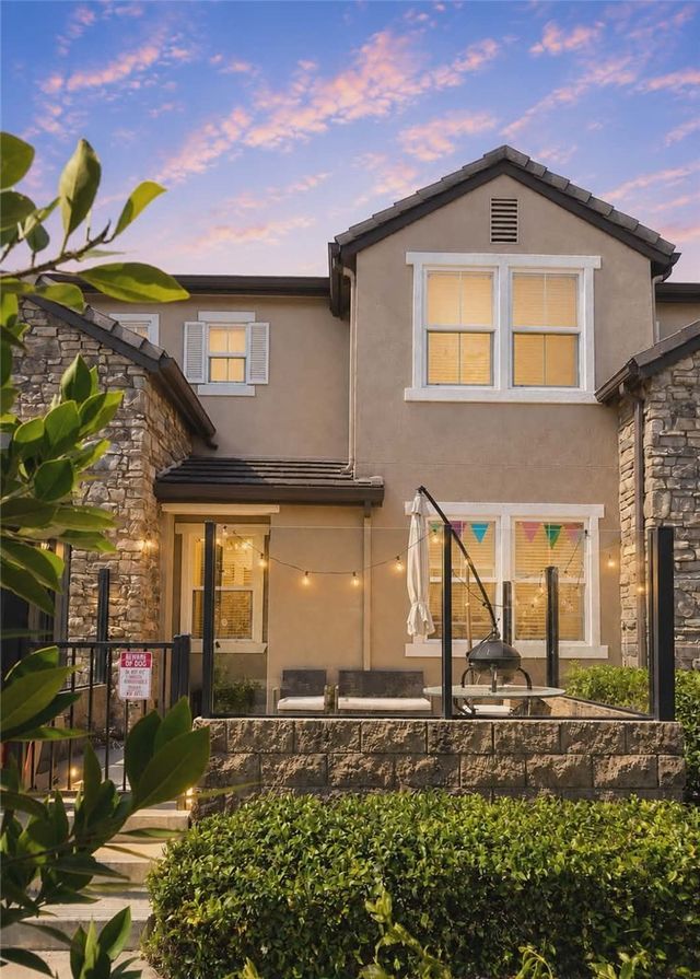 1915 Bassett, Santee