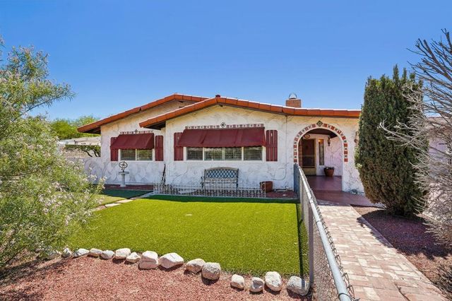 6817 Warren Vista Avenue, Yucca Valley