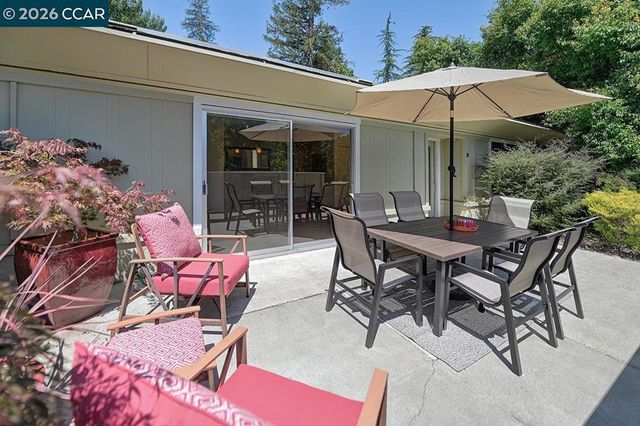 2223 Tice Creek Dr # 2, Walnut Creek