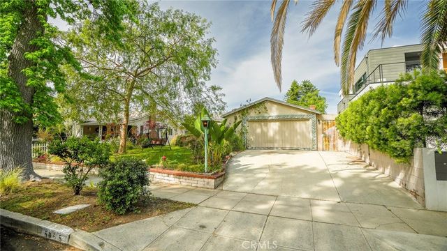 5055 Willowcrest, North Hollywood
