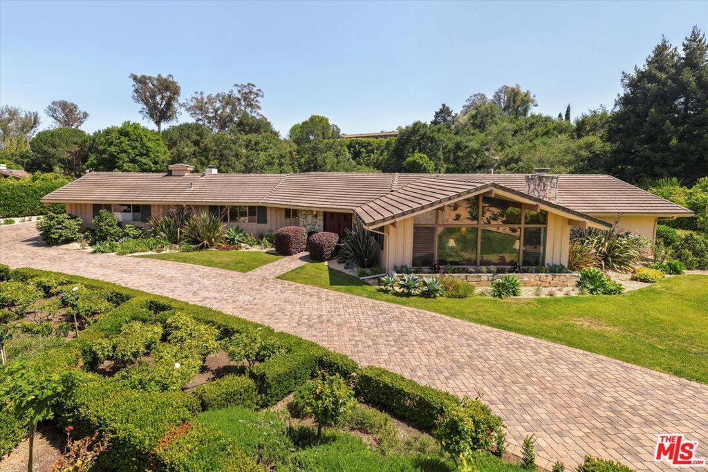 1163 Camino Viejo Road, Santa Barbara