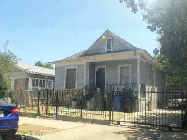 908 E 49th Place, Los Angeles