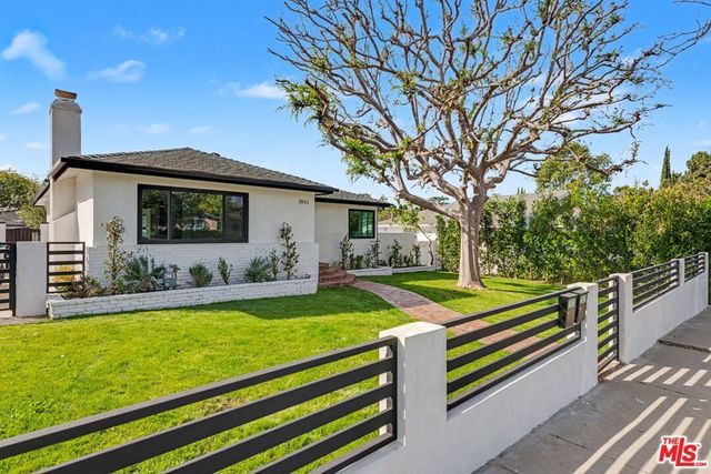 2831 Overland Avenue, Los Angeles