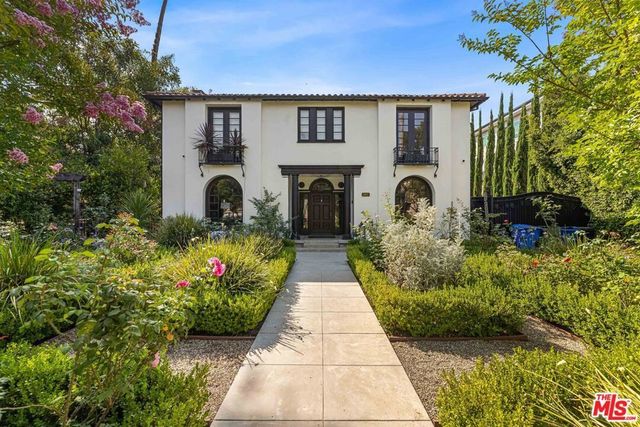 2052 S Hobart Boulevard, Los Angeles