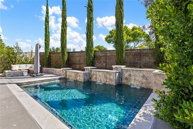 42704 Azure, Temecula